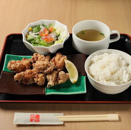 鶏屋の手仕込み　から揚げ定食