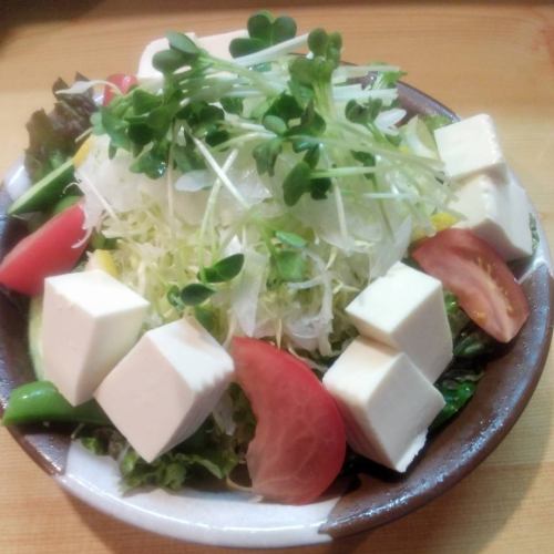 豆腐サラダ