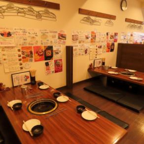 【4名様用座敷席】4名様用のお席をご用意しております。少人数のお客様にもバッチリ対応いたします！「女子会やご友人同士で気兼ねなく飲み放題をお得に楽しむ」お肉好きな方はぜひ当店へお越しください★コースも充実！上質なお肉や、当店の看板メニューのネギ塩タンも楽しめます♪『焼肉大和』でお食事をご堪能ください♪