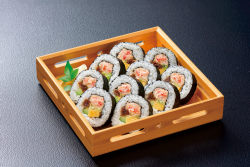 Crab thick sushi roll (10 pieces)