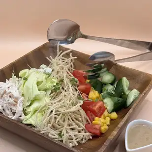 揚げ蕎麦サラダ