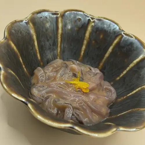 塩辛 イカの耳のみ使用