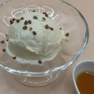 蕎麦の実入りアイス