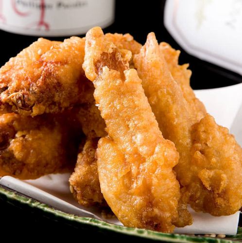 Deep-fried chicken wings (1)