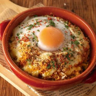 Baked keema curry with eggs and cheese