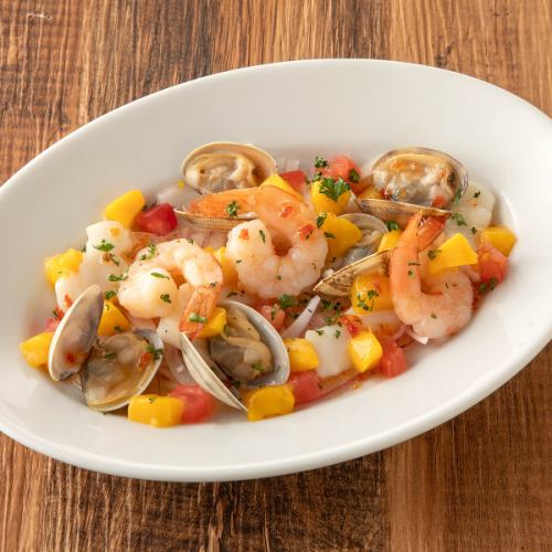 Seafood and mango marinade with special sweet chili sauce