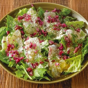 真鯛と燻製しば漬のサラダカルパッチョ