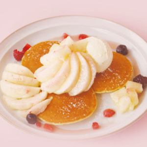 Peach-filled pancakes