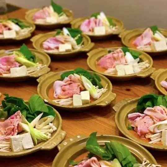平日限定單點套餐，包含 120 分鐘無限暢飲。