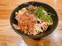 Delicious spicy mayonnaise rice bowl
