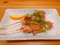 Chicken Thigh with Yuzu Pepper / Spicy Chicken Tail Skewers [Two Skewers]