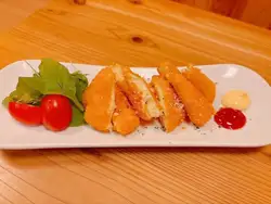 Camembert cheese fries / Deep-fried baby pufferfish