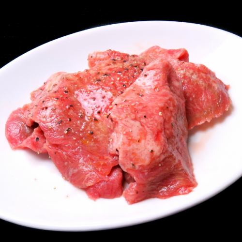 Trimmed beef tongue (salt and green onion sauce)