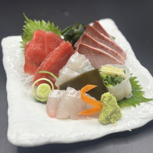 刺身盛り合わせ