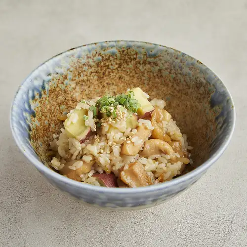 阿波尾鶏と鳴門金時の混ぜご飯