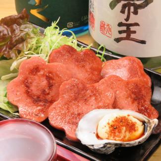 [Hiroshima specialty] Flower sausage