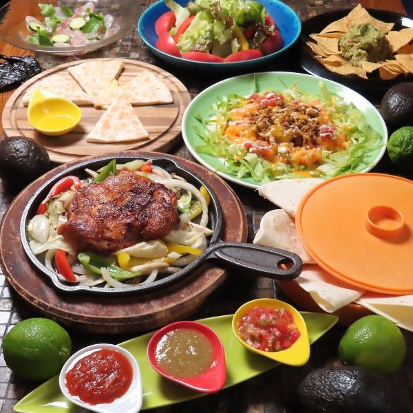 4000円～飲み放題付きのコースを用意しております。