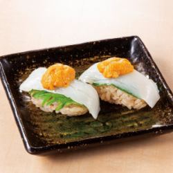 [Secret sushi] Salted sea urchin, squid, and shiso leaves.