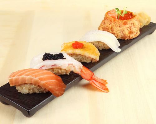 Extremely satisfying 5-piece sushi set
