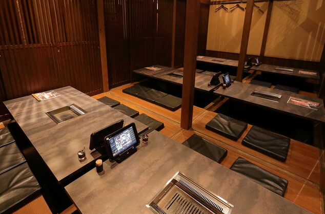 各種ご宴会にぴったりな掘りごたつ式個室をご用意しております!