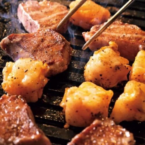 秘伝のもみダレで旨味を引き立てる