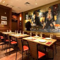 Private VIP room plan/accommodates up to 16 people