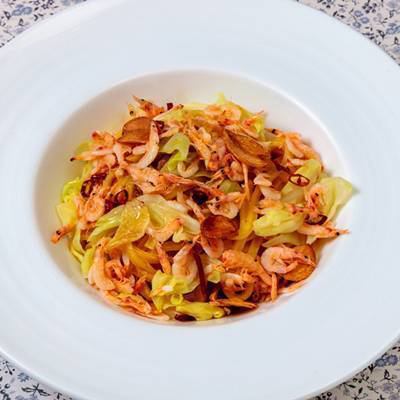 Shrimp and spring cabbage peperoncino