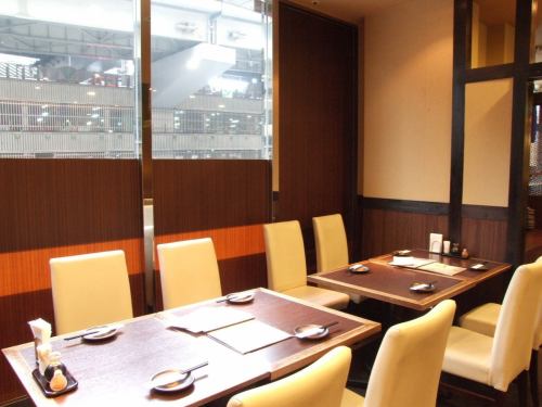 <p>大型TV・DVD完備☆各種宴会、二次会、会議室使いにも◎地下鉄谷町四丁目駅8番出口徒歩10秒！</p>