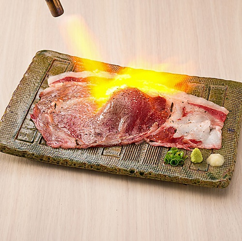 [Meat sushi specialty Sasitoro] The performance of "Sasitoro", which is roasted in front of you