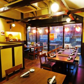 JR「御茶ノ水駅」聖橋口徒歩2分◎お一人様からテーブル席へご案内しておりますのでゆったりご利用頂けます。