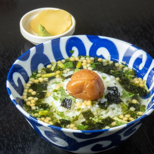 Ochazuke (salmon and plum)
