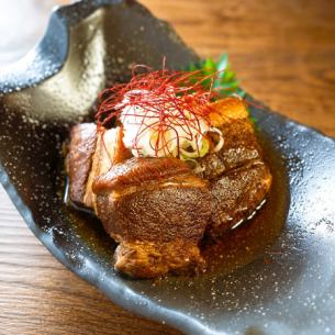 じっくりコトコト煮込んだ自慢のラフテー