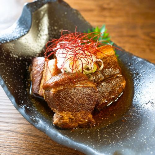 じっくりコトコト煮込んだ自慢のラフテー