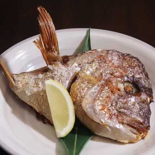 鯛のかぶと焼