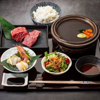 Lunch <Carefully Selected Japanese Black Beef Lean Meat> Ceramic Grill Set Meal - Delicious and Juicy Meat Thanks to the Effects of Far Infrared Rays - 4,200 yen