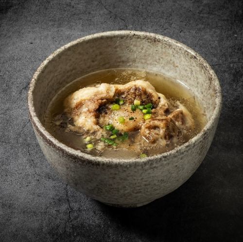 牛テールスープ