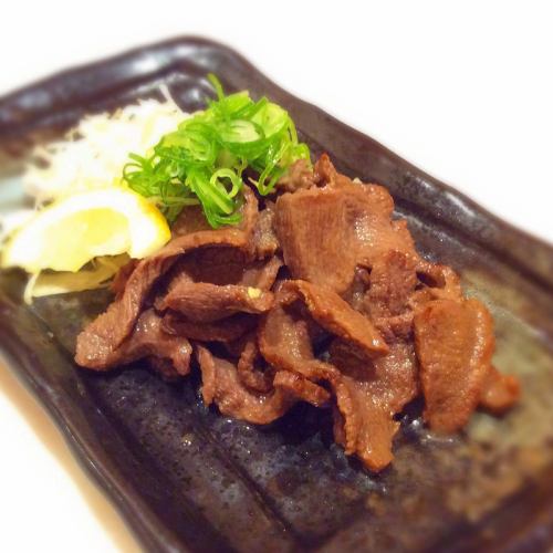 Grilled beef tongue with salt