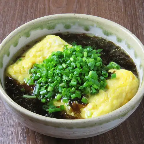 Rolled omelet soaked in dashi broth