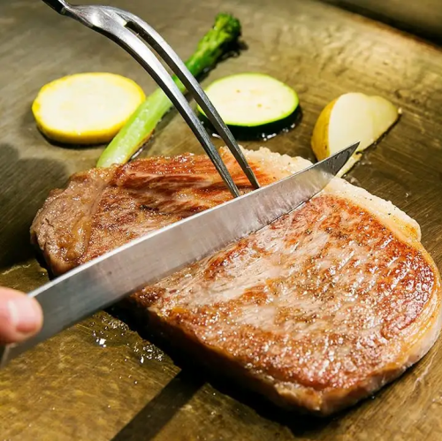 お客様の好みに寄り添う、絶妙な焼き加減と素材の旨み