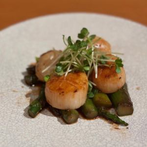 ホタテとアスパラのバター醤油炒め
