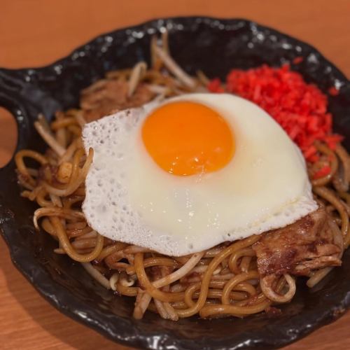 目玉焼き焼きそば