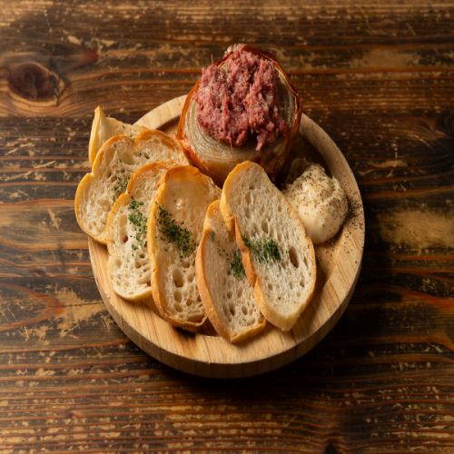 北海道産牛のコンビーフと玉ねぎロースト