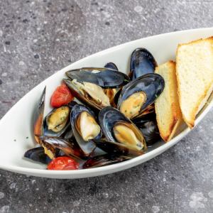 Mussels white wine steamed