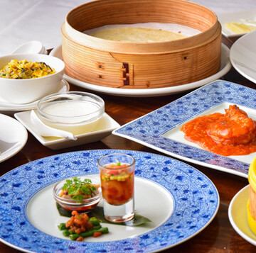 【6,000日元套餐】气仙沼鱼翅汤和天魁著名的北京烤鸭等8道菜（仅限平日）