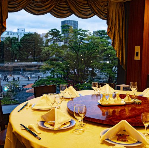 We have a completely private room recommended for dining and entertainment! The view is also ◎