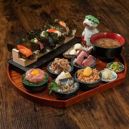 【ランチ】★秋季限定★10種のおちょこ丼