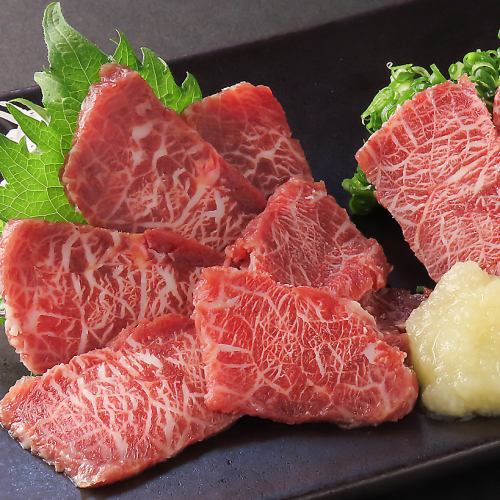 Horsemeat sashimi popular with regular customers