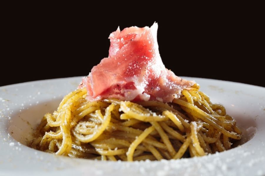 Japanese-style genovese with dry-cured ham and seaweed