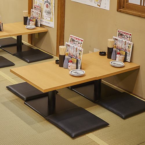 【くつろぎ座敷で乾杯!】2階の4名用座敷席は、少人数の飲み会やプチ宴会に◎手羽先×198円プレモルに加え、充実の宴会コースも多数ご用意!駅チカ&朝まで営業で使い勝手バツグン♪