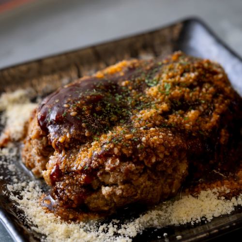 【ジューシー食感がたまらない♪】香ばしい香りを楽しむハンバーグ